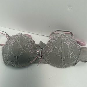 Xhilaration Intimates bra size 34B